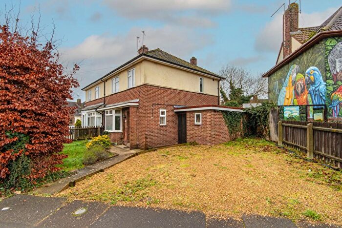 3 Bedroom Semi Detached House For Sale In Flag Fen Road, Peterborough, PE1