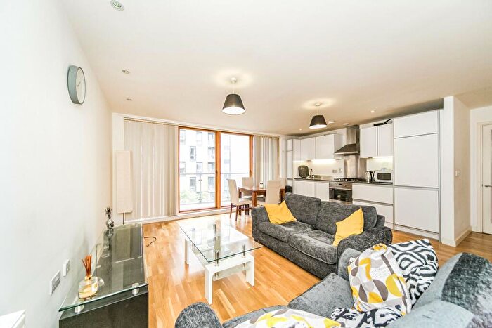 2 Bedroom Apartment To Rent In Chatham Place, Reading, RG1