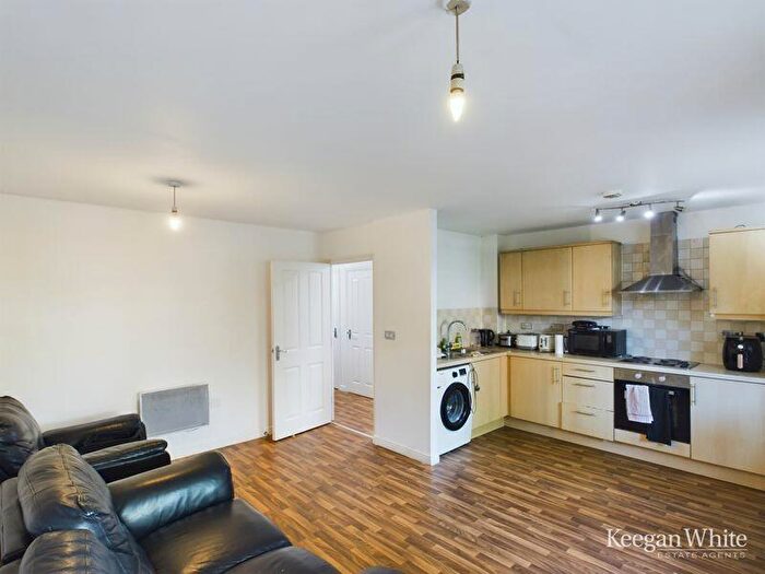 2 Bedroom Apartment For Sale In Spring Gardens Road, High Wycombe, HP13
