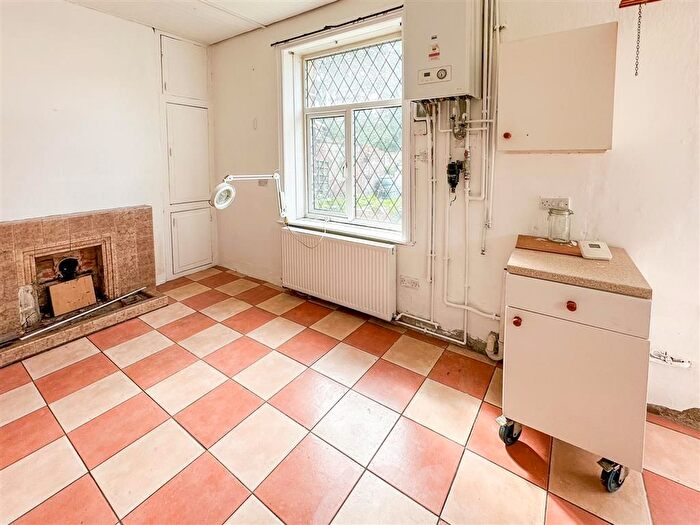 2 Bedroom End Terrace House For Sale In Birkby Lodge Road, Huddersfield, HD2