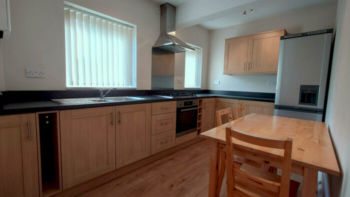 2 Bedroom Apartment To Rent In Aldermans Green Road, Aldermans Green, Coventry, CV2