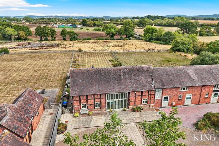 2 Bedroom Barn Conversion For Sale In Jill Lane, Sambourne, Redditch, B96