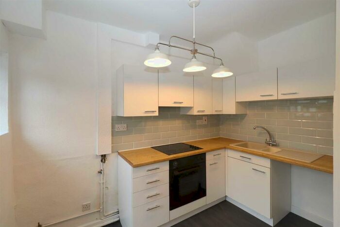 2 Bedroom House To Rent In Brown Street, Macclesfield, SK11