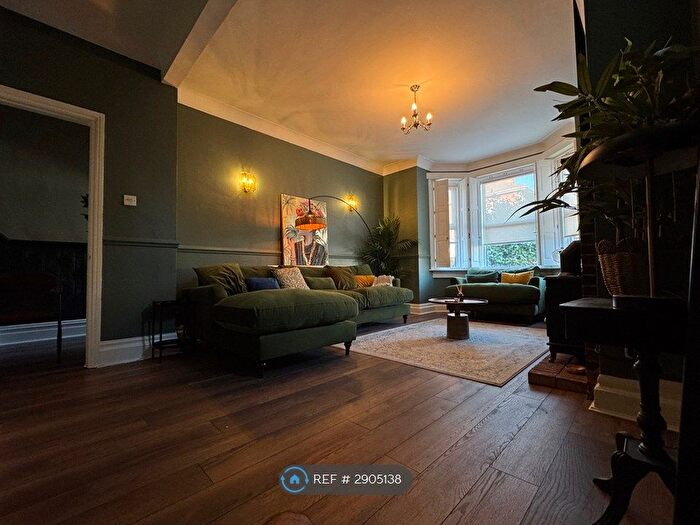 5 Bedroom Semi-detached House To Rent In West Road, Southampton, SO19