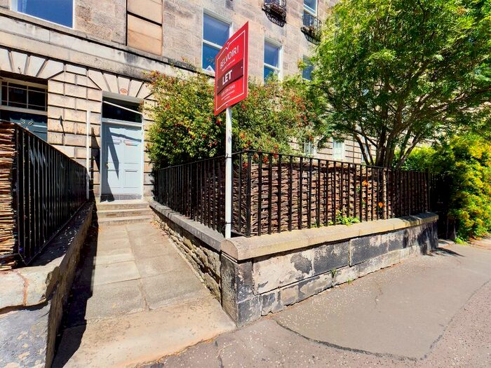 2 Bedroom Flat To Rent In Rankeillor Street, Newington, Edinburgh, EH8