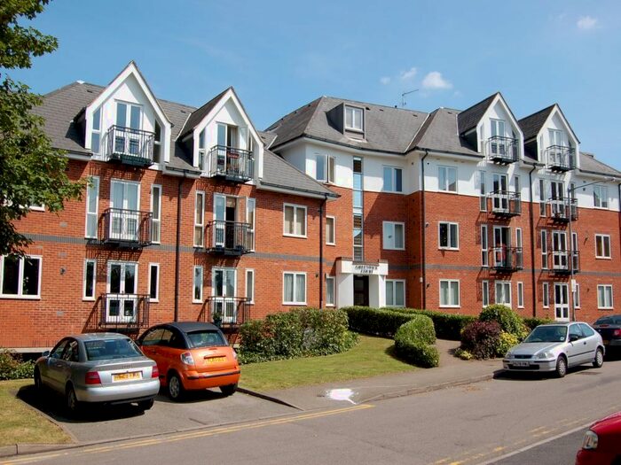 1 Bedroom Flat To Rent In Greenwich Court, Park View Close, St Albans, AL1