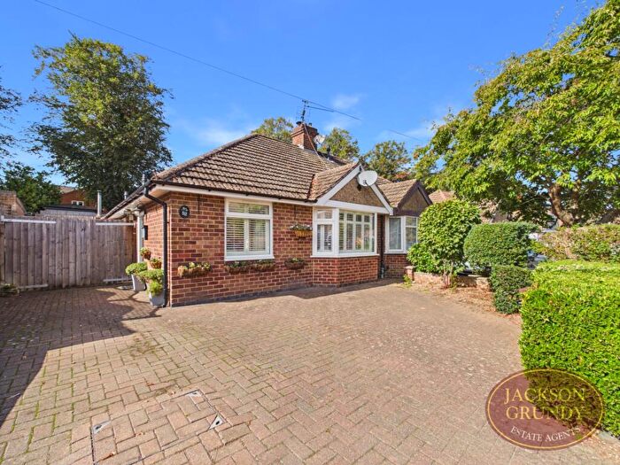 2 Bedroom Semi-Detached Bungalow For Sale In Southfield Road, New Duston, NN5