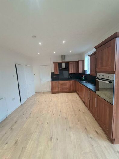 3 Bedroom End Of Terrace House To Rent In Coventry Gardens, North Shields, Tyne And Wear, NE29