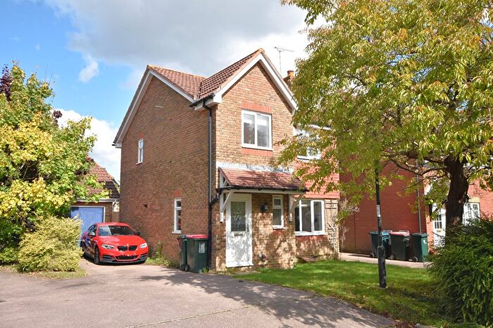 3 Bedroom Detached House For Sale In Maidenbower, Crawley, RH10