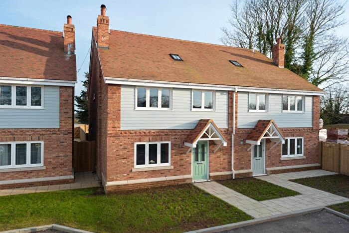 4 Bedroom Semi-Detached House For Sale In Mill Lane, Shepherdswell, CT15