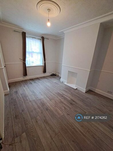 2 Bedroom Terraced House To Rent In Kitson Street, Leeds, LS9