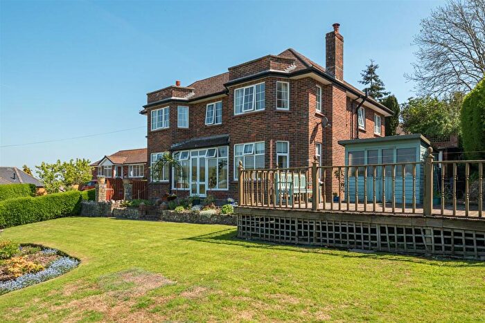 4 Bedroom Detached House For Sale In North Street, Axminster, EX13