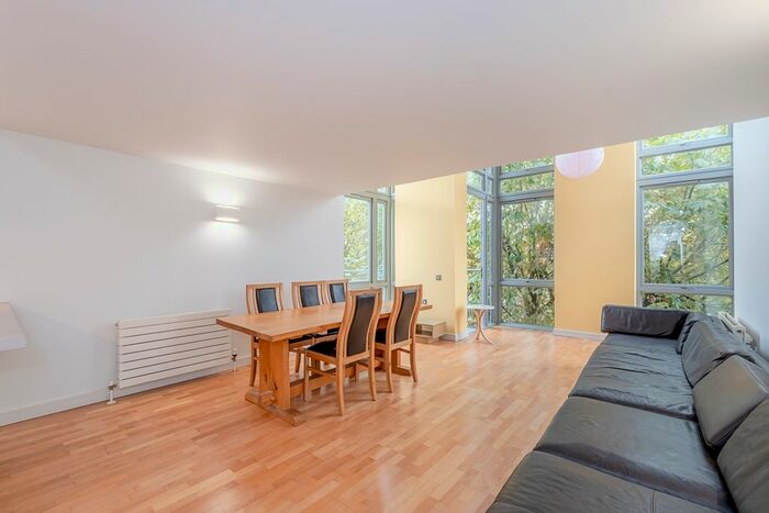 2 Bedroom Flat To Rent In Queensdale Crescent, London, W11