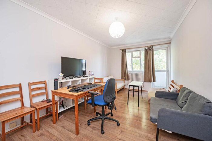 1 Bedroom Flat For Sale In Lindley Street, Tower Hamlets, London, E1