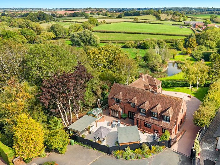 4 Bedroom Detached House For Sale In Pepper Cottage, Inkberrow, Worcester, WR7