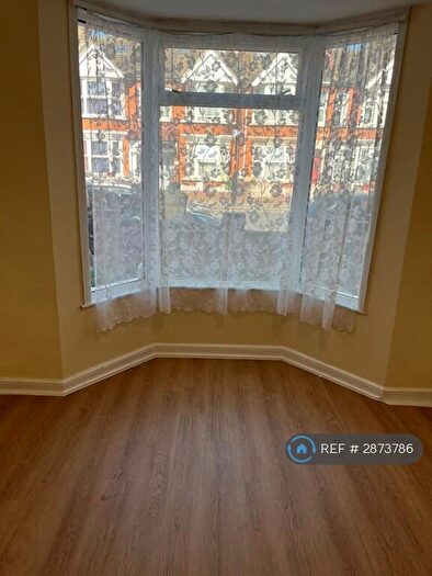5 Bedroom Terraced House To Rent In Hatherley Gardens, London, E6