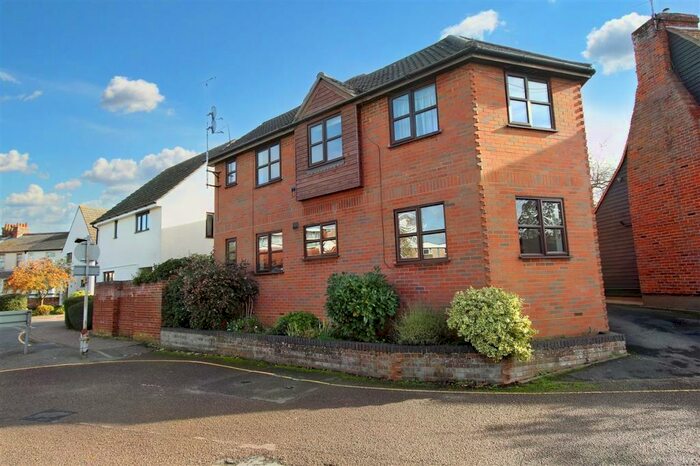 1 Bedroom Maisonette To Rent In Bell Street, Great Baddow, Chelmsford, CM2