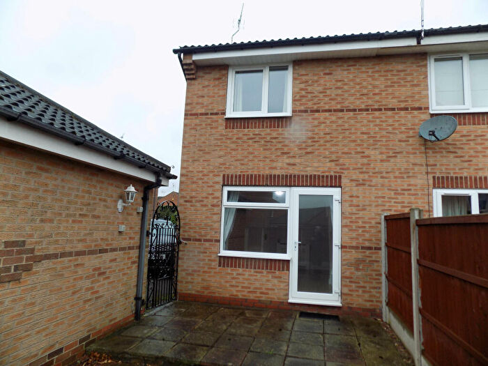 2 Bedroom Semi-Detached House To Rent In Edwards Court, S80