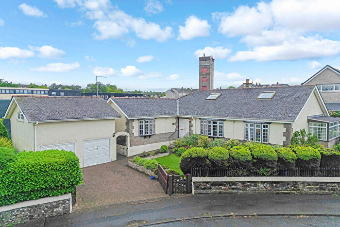 4 Bedroom Detached House For Sale In Braidfield Road, Hardgate, G81