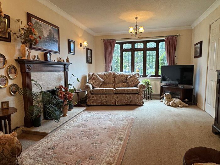 4 Bedroom Detached House For Sale In Shaw Drive, Sandford, Wareham, BH20 - Photo 4