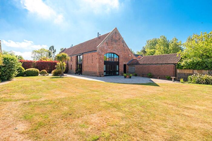 4 Bedroom Barn Conversion For Sale In Heath Road, Rollesby, NR29