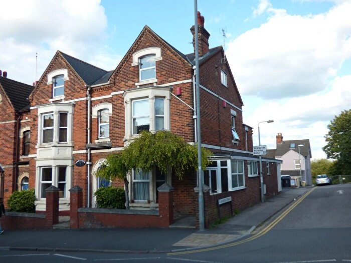 2 Bedroom Flat To Rent In Victoria Road, Old Town, Swindon, SN1