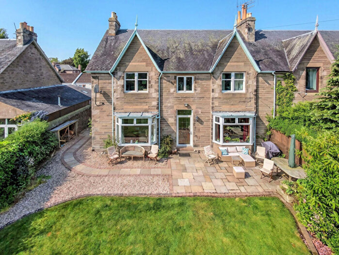 5 Bedroom Semi Detached House For Sale In Comelybank, Perth, Perth And Kinross, PH2