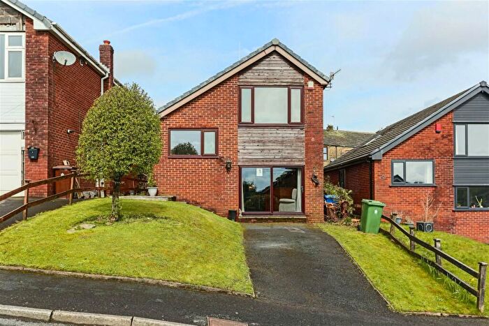 3 Bedroom Detached House For Sale In Hillside Crescent, Bacup, OL13