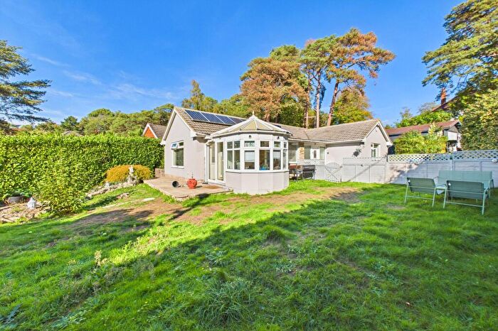 3 Bedroom Bungalow For Sale In Dunyeats Road, Broadstone, Dorset, BH18