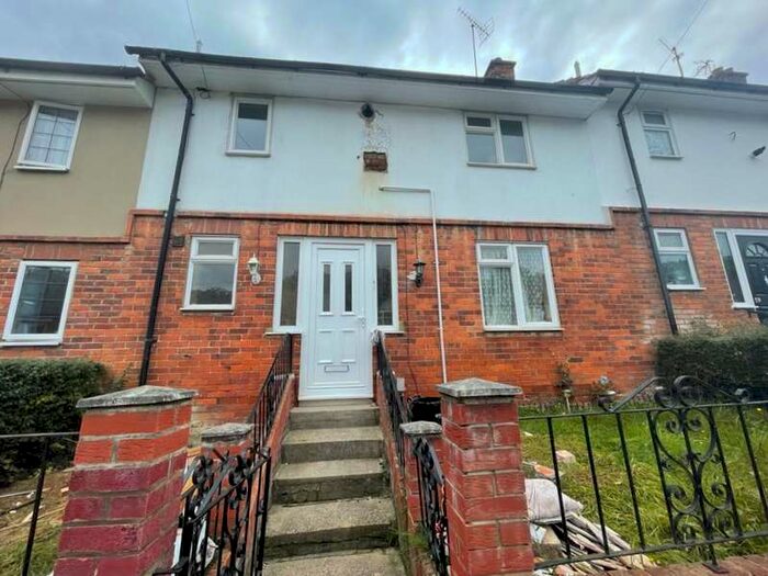 2 Bedroom Terraced House To Rent In Westbourne Terrace, Reading, RG30