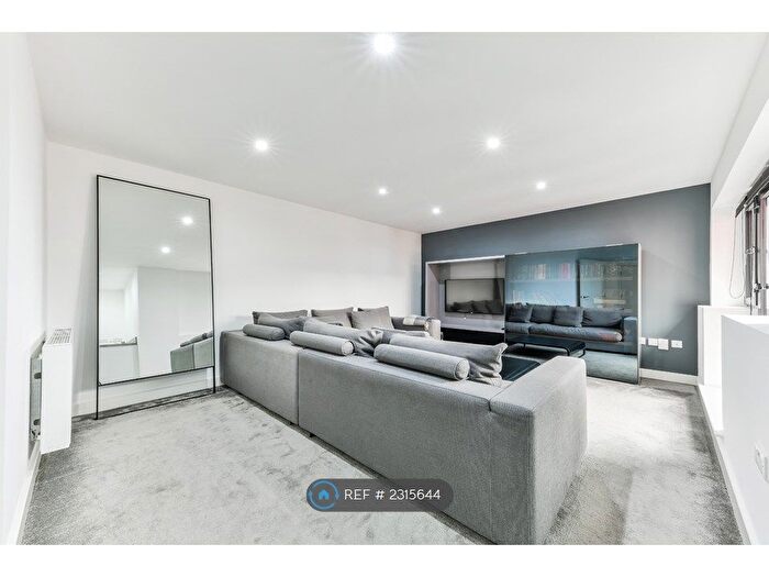 1 Bedroom Flat To Rent In London Road, Mitcham, CR4