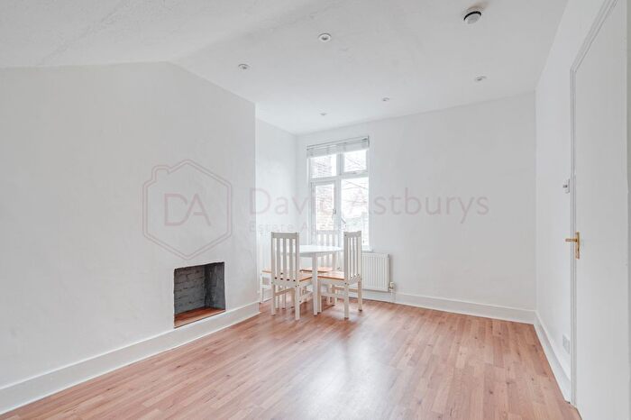 1 Bedroom Flat To Rent In Lascotts Road, London, N22