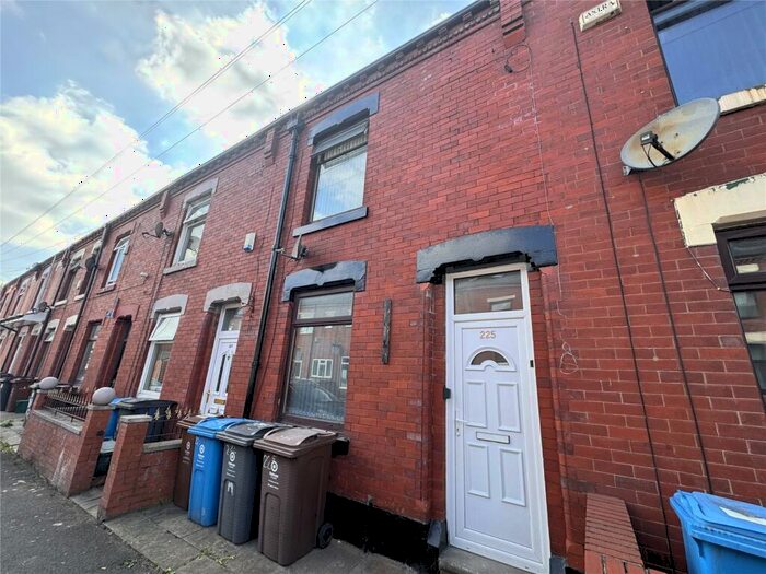 2 Bedroom Terraced House To Rent In Garforth Street, Chadderton, Oldham, Greater Manchester, OL9