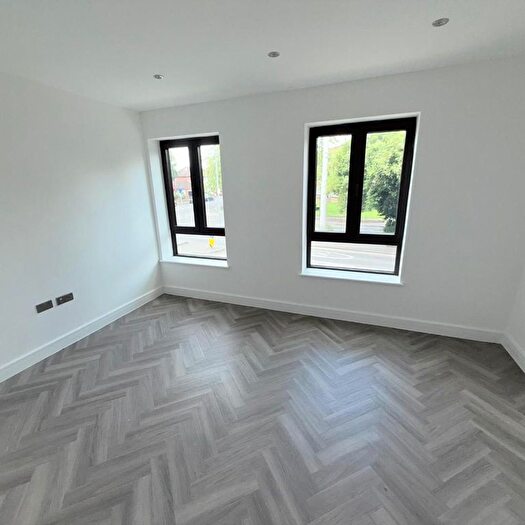 4 Bedroom Terraced House To Rent In Larkshall Road, London, E4