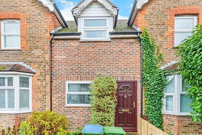 1 Bedroom Flat For Sale In Victory Road, Horsham, RH12