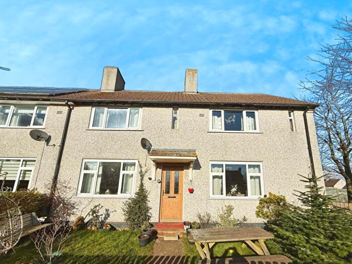 4 Bedroom End Of Terrace House For Sale In Minden Place, Hemswell Cliff, DN21