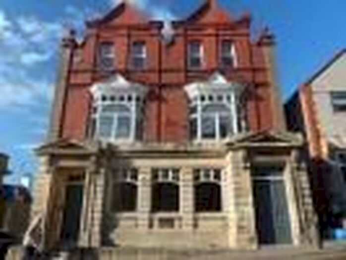 2 Bedroom Flat To Rent In High Street, St Asaph, LL17