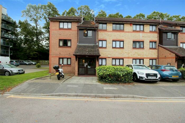 2 Bedroom Apartment To Rent In Waterside Close, Barking, IG11