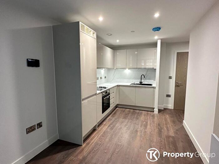 1 Bedroom Apartment For Sale In Jesse Hartley Way, Liverpool, L3