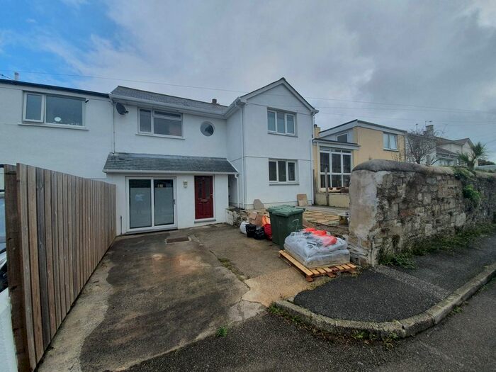 3 Bedroom Terraced House To Rent In Penare Gardens, Penzance TR18