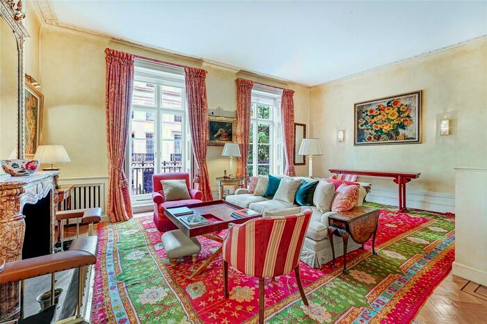 2 Bedroom Flat To Rent In Wilton Crescent, Belgrave Square, SW1X