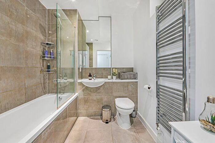 1 Bedroom Flat For Sale In Amelia Street, London, SE17