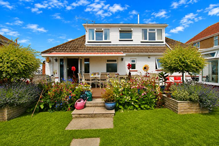 3 Bedroom Detached House For Sale In Studland Road, Lee-On-The-Solent, PO13