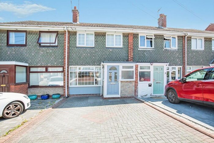 3 Bedroom Terraced House For Sale In Chetwynd Avenue, Polesworth, B78