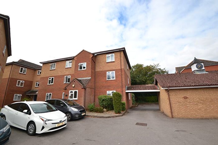 1 Bedroom Flat To Rent In Corfe Place, Maidenhead, SL6