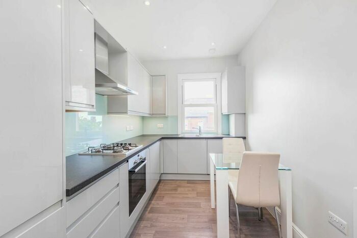 2 Bedroom Flat To Rent In Chamberlayne Road, London, NW10