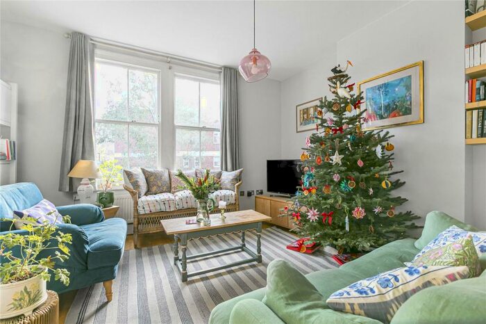 2 Bedroom Apartment To Rent In Old Bethnal Green Road, Bethnal Green, London, E2