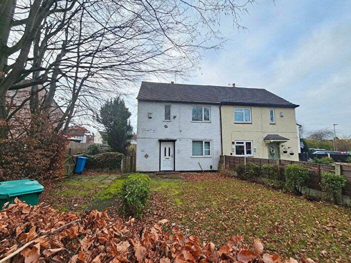 2 Bedroom Semi Detached House For Sale In Kennett Road, Manchester, M23