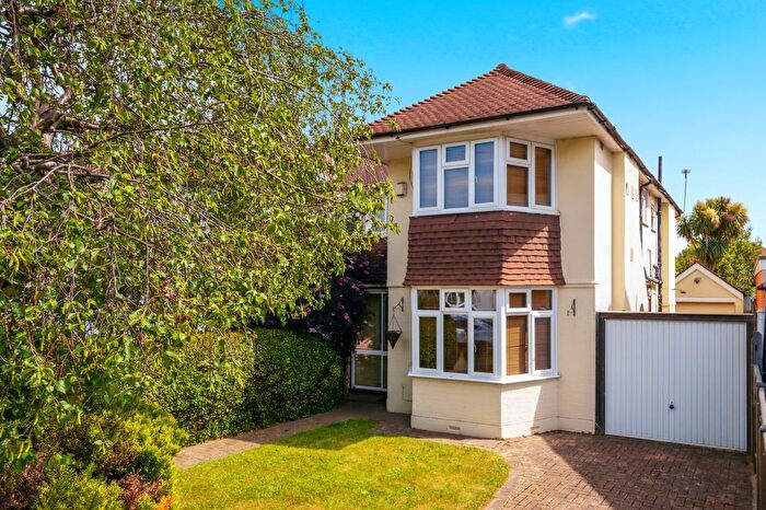 4 Bedroom Semi-Detached House For Sale In Oxford Crescent, New Malden, KT3