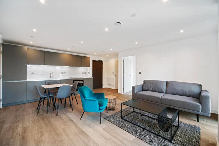 2 Bedroom Apartment To Rent In Lionel Street, Birmingham, B3